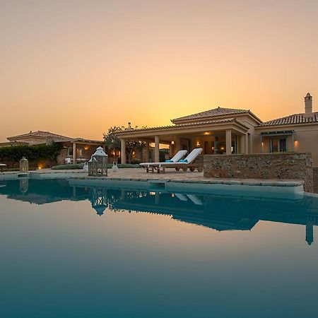 Villa Emerald Порто Хели Екстериор снимка