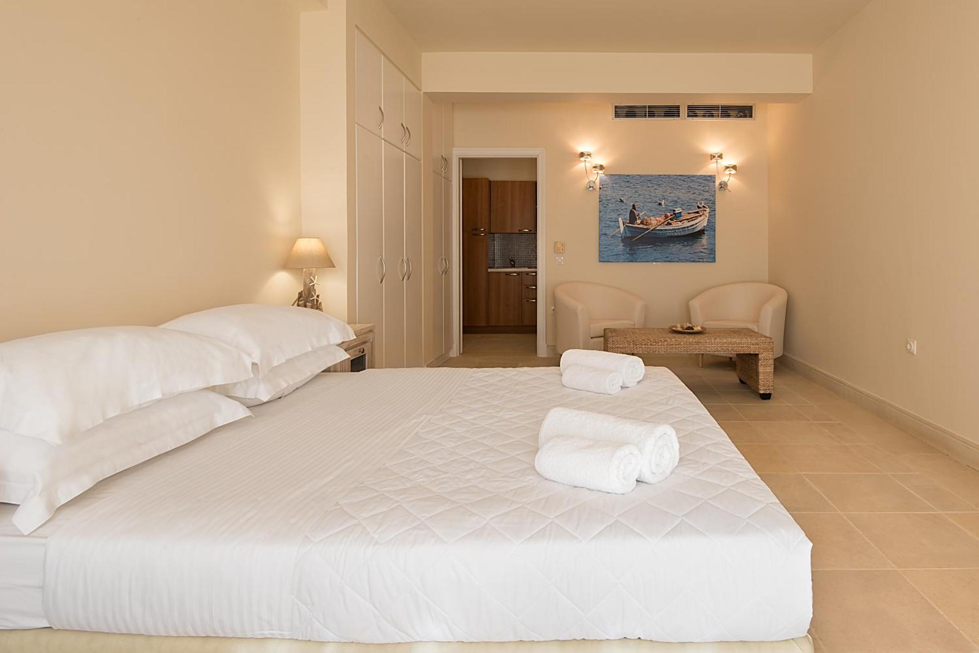 Villa Emerald Порто Хели Екстериор снимка