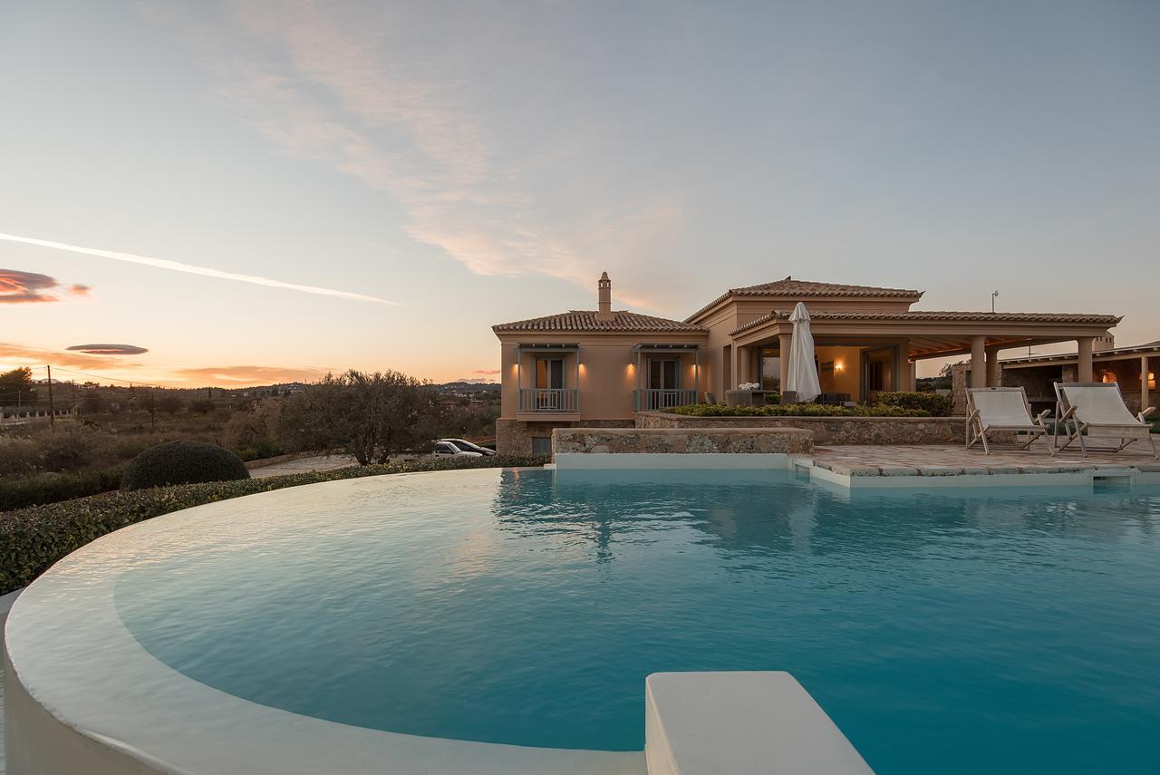 Villa Emerald Порто Хели Екстериор снимка