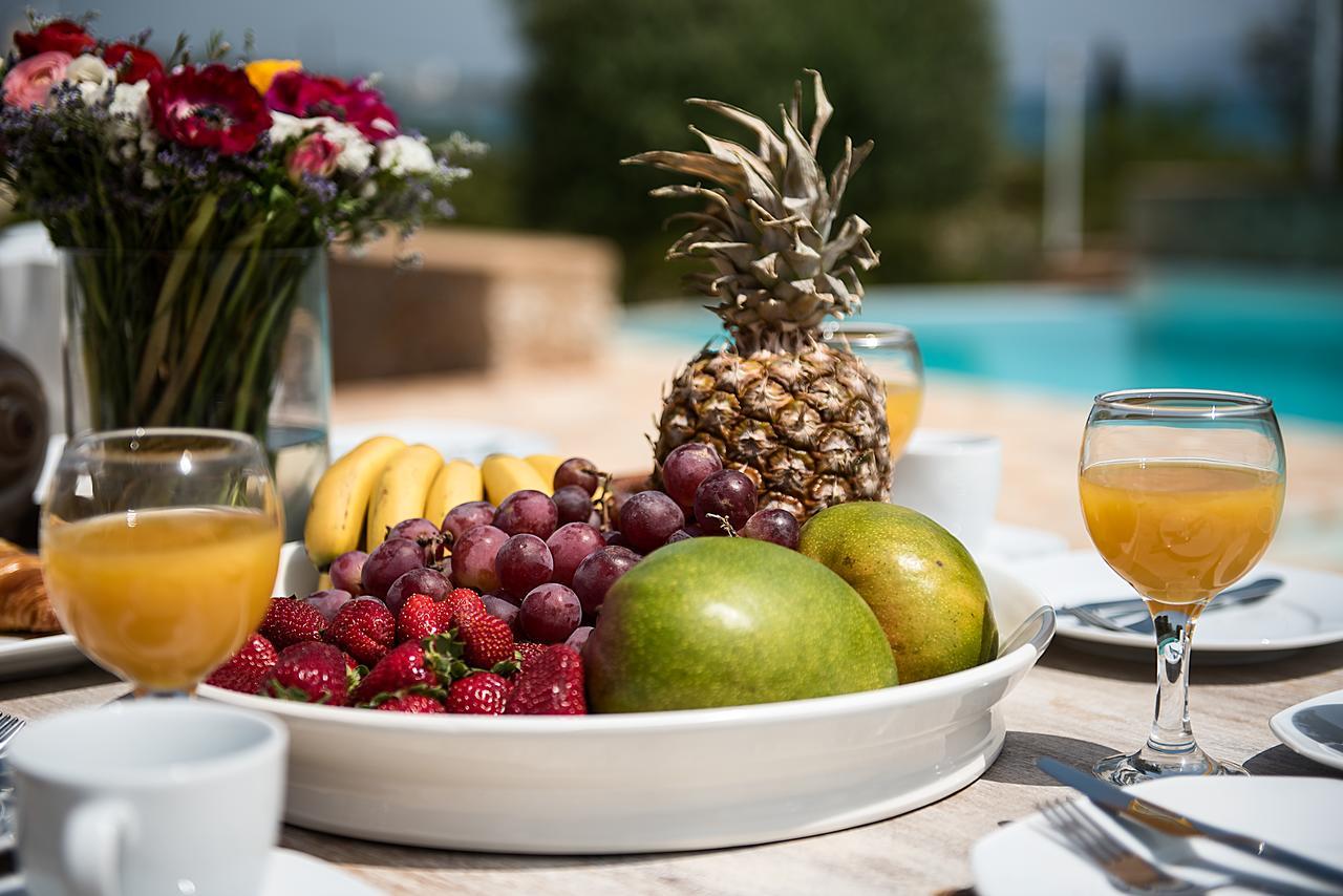 Villa Emerald Порто Хели Екстериор снимка